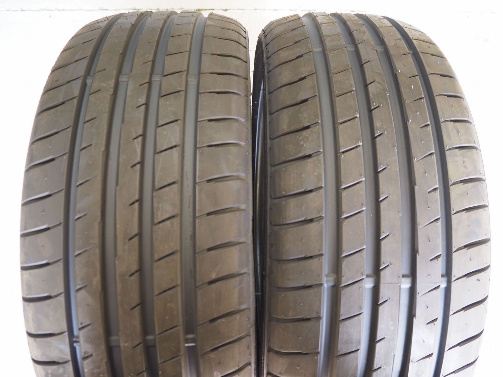 カスタムサイズ 深リム メッシュ levanna V10-EX FFT 19inch 8.5J 