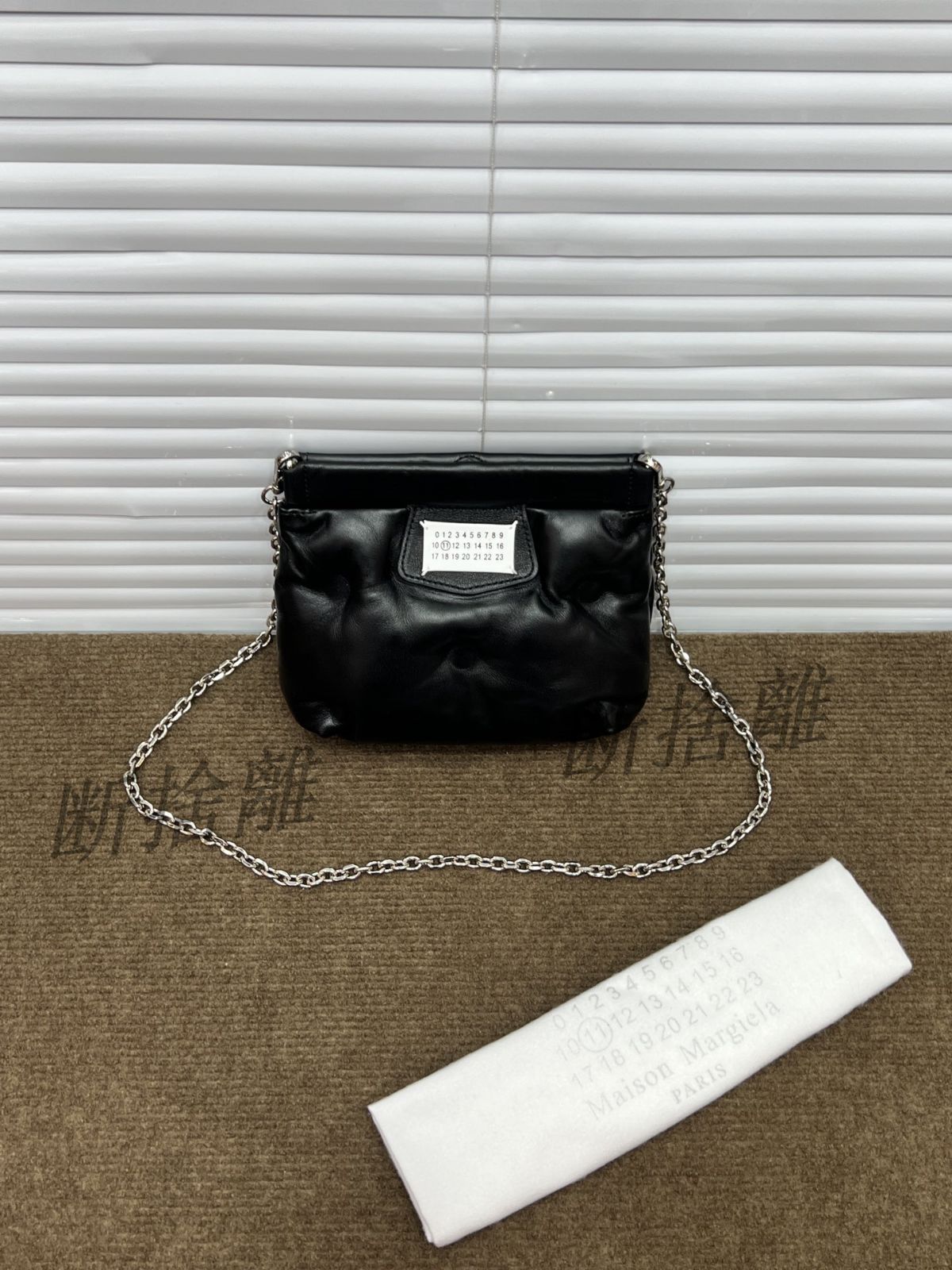 新品 メゾンマルジェラ  Maison Margiela  red carpet mini バッグ  ショルダーバッグ