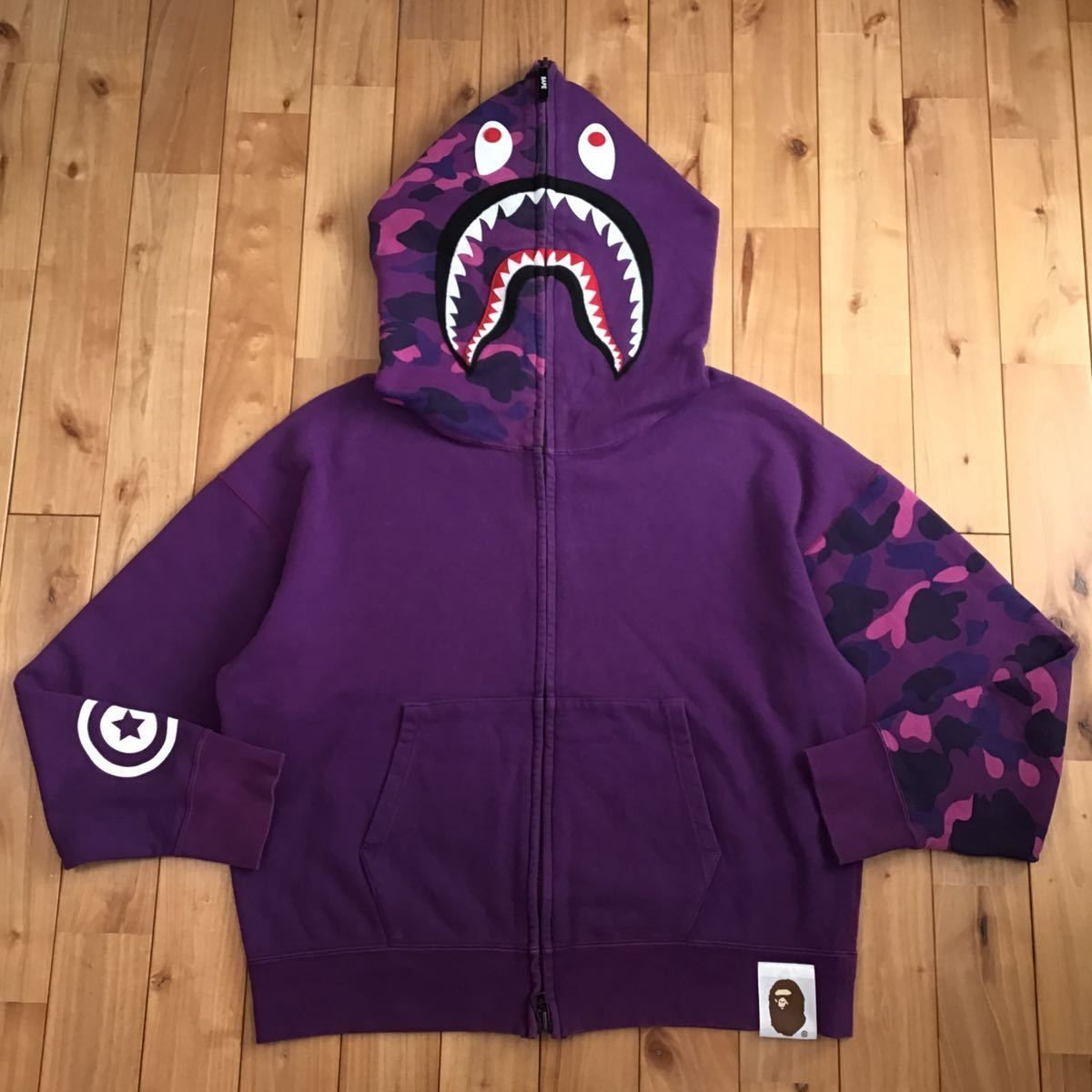 販売のものです アベイシングエイプ A BATHING APE ジップ