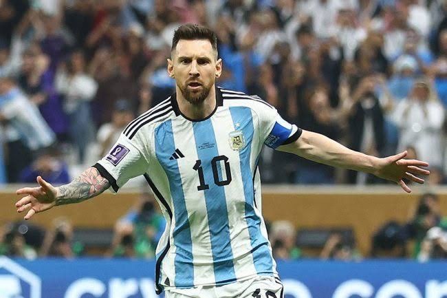 4着限定 カタールW杯アルゼンチン代表ユニフォーム vsフランス 4着限定 カタールW杯アルゼンチン代表ユニフォーム vsフランス