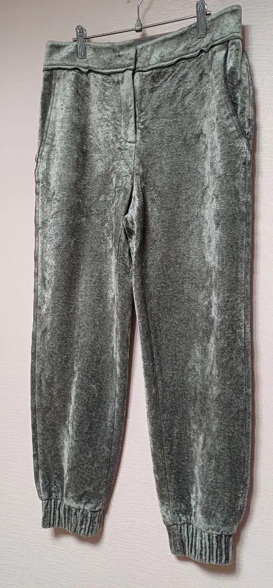 The HANDSOME OBZEE オブジェ バックバンド ベロア ジョガーパンツ 55