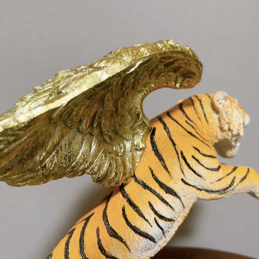 トップの象徴】高級品 ゴールドの翼を持つ虎の置物 オブジェ
