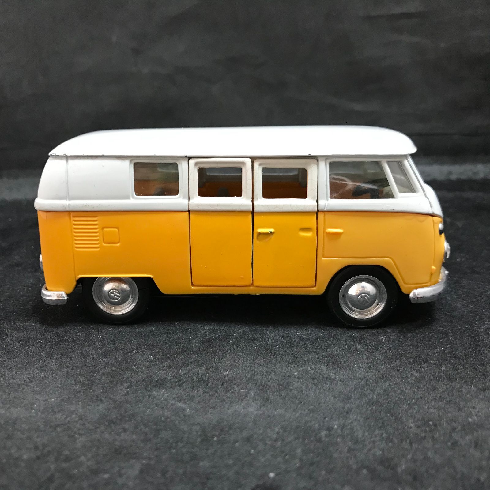 3059 WELLY NO.9764 Volkswagen Microbus(1962)黄色 プルバックカー