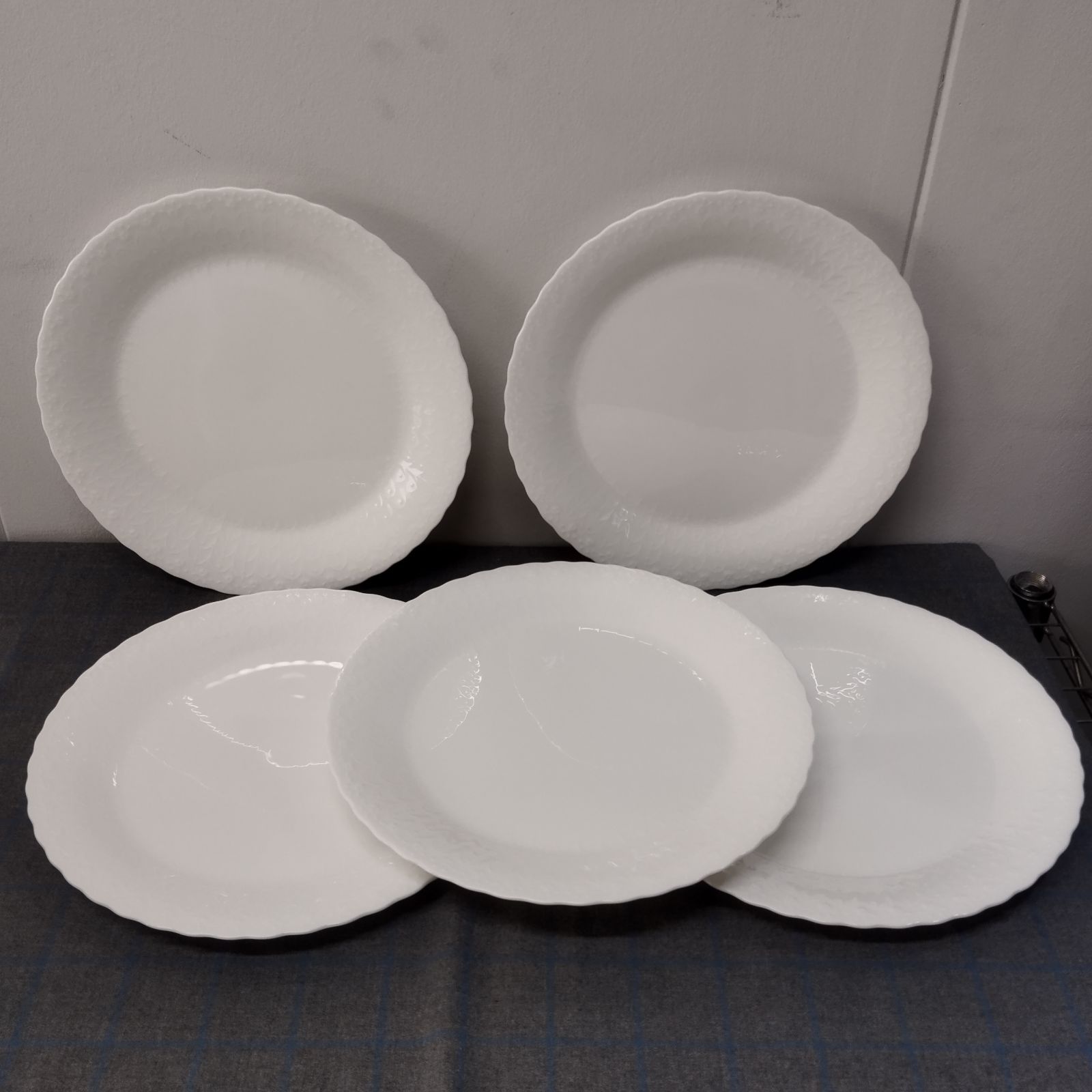 NARUMI】エグゼクティブコレクション 大皿 2枚 中皿 2枚 金縁 丸皿