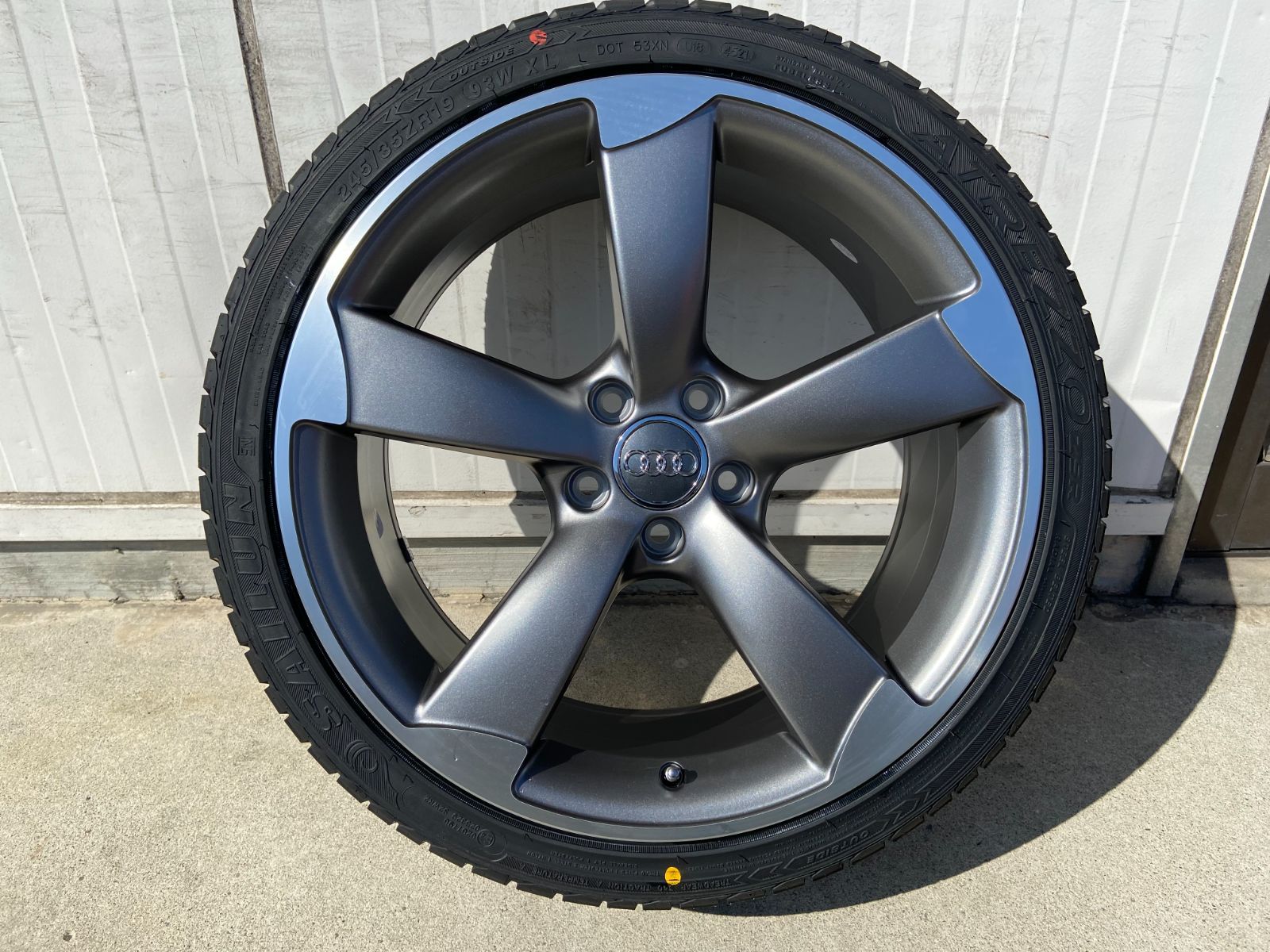 訳あり19インチ Audi アウディ A5(8T) A4 TT(8J) A6 (4F) 新品