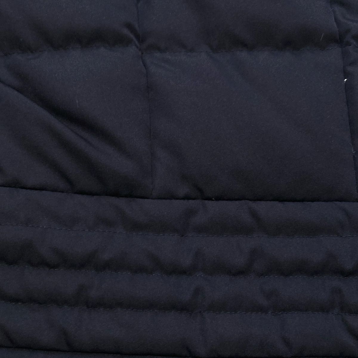 - ダークネイビー