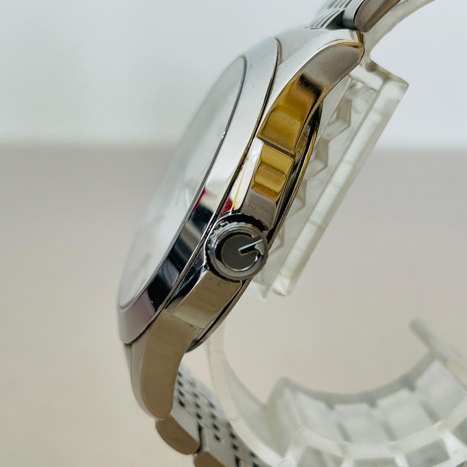 GUCCI グッチ Gタイムレス デイト 白×シルバー文字盤 クォーツ メンズ