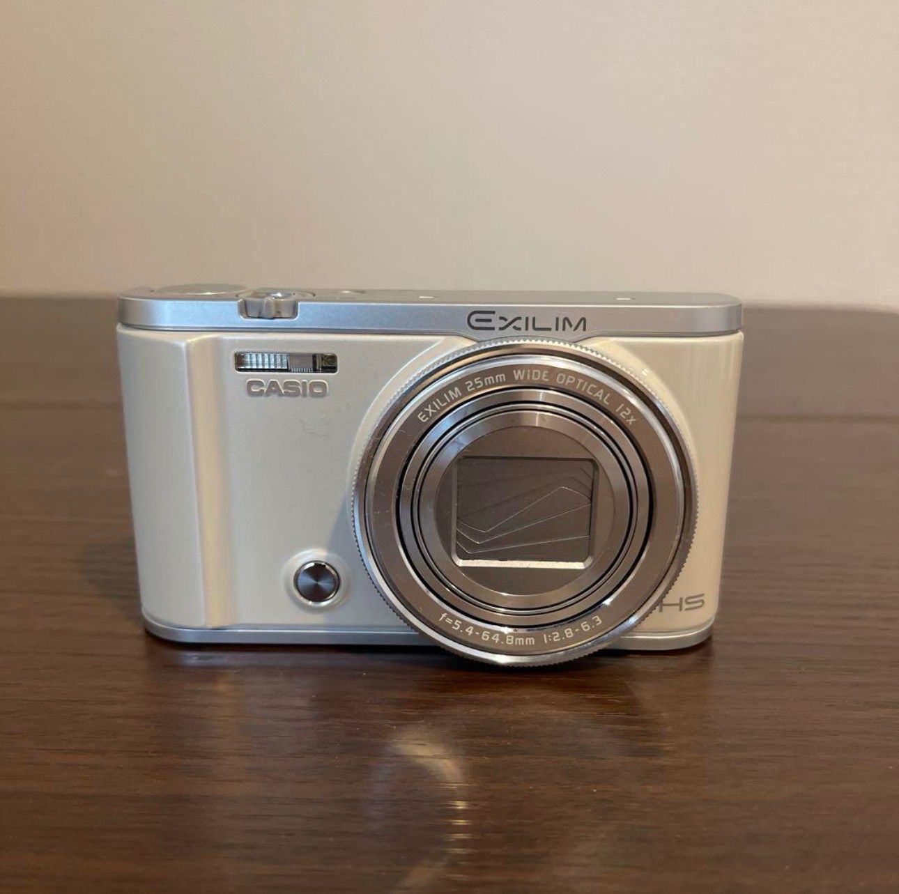 4783 CASIO EXILIM ZR3200 ホワイト デジカメ ジャンク 4783 CASIO EXILIM ZR3200 ホワイト デジカメ ジャンク - メルカリ