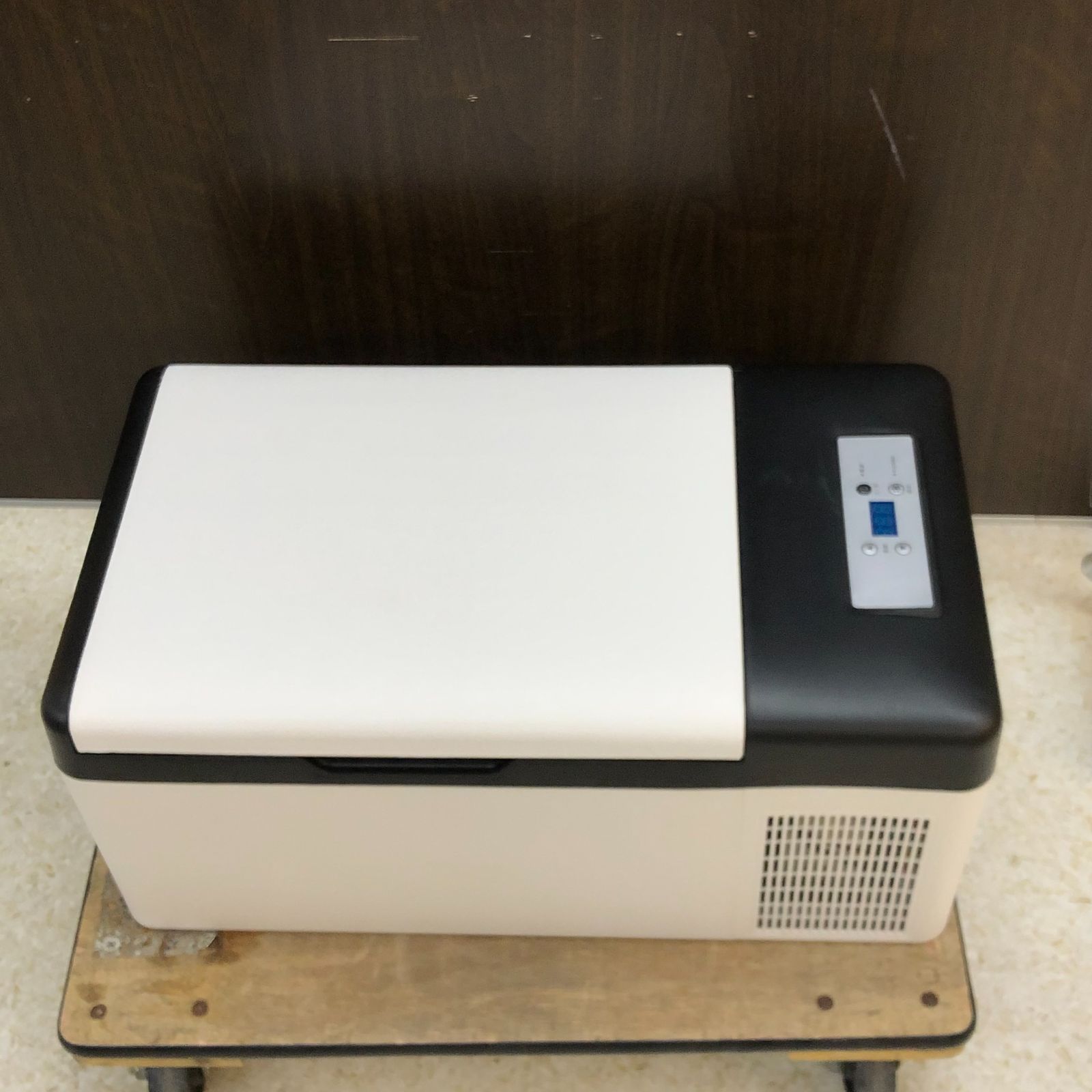 ベルソス 車載冷蔵冷凍庫15L 良品☆ベルソス車載 冷蔵/冷凍庫 15L