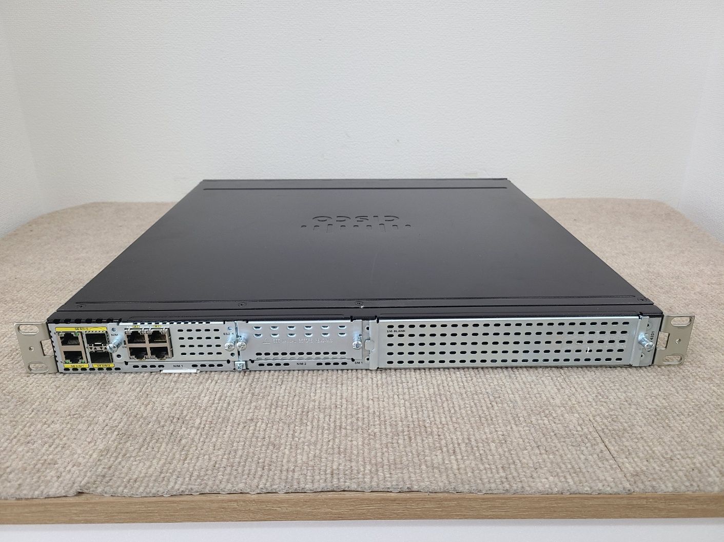 Cisco ISR4331/K9 NIM-ES2-4 4300Series サービス統合型ルータ 動作確認済 初期化済 [NW051] - メルカリ