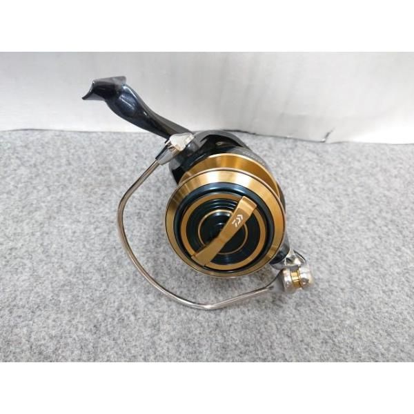 未使用品】 ダイワ 20ソルティガ 18000-H スピニングリ－ル SALTIGA