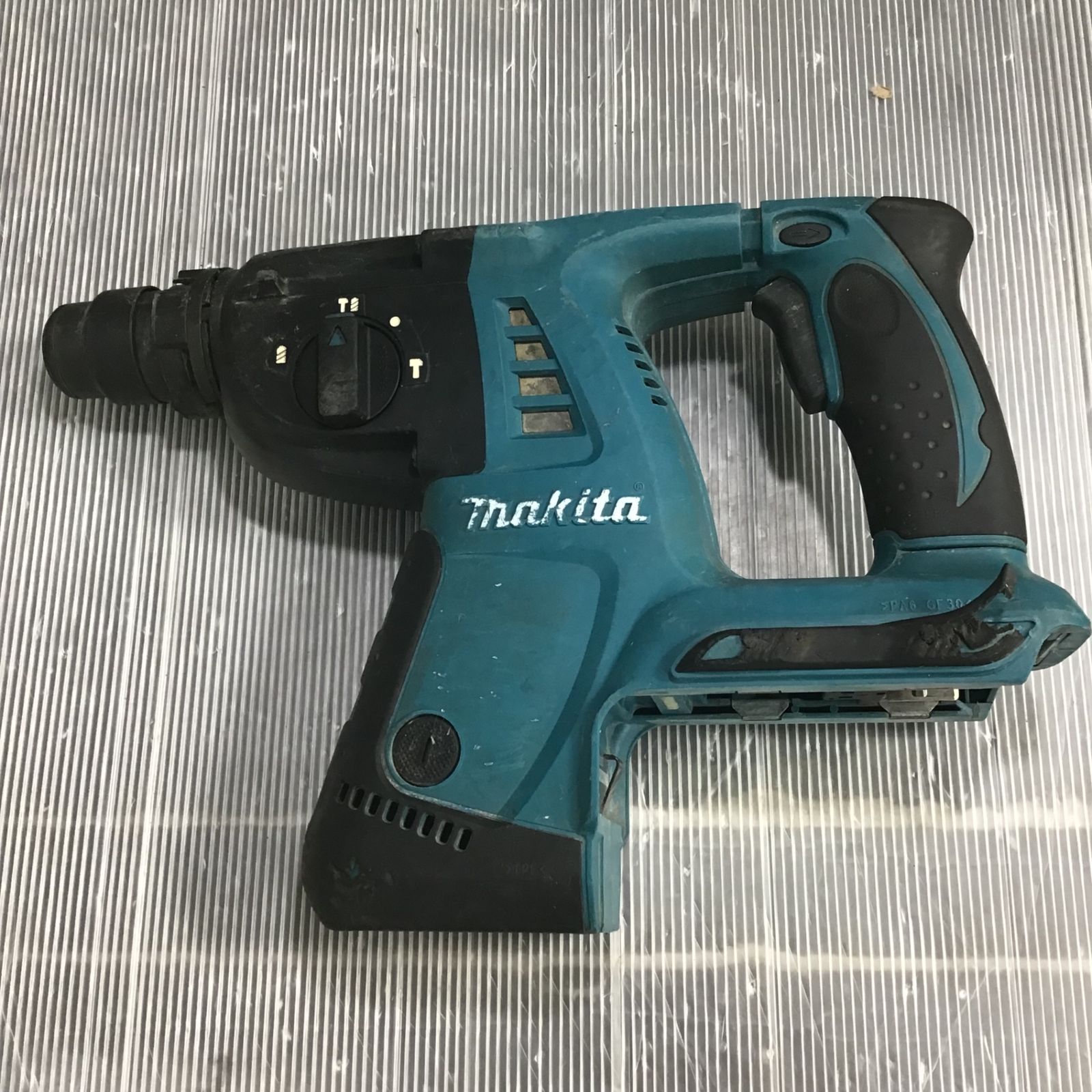 makita コードレスハンマドリル