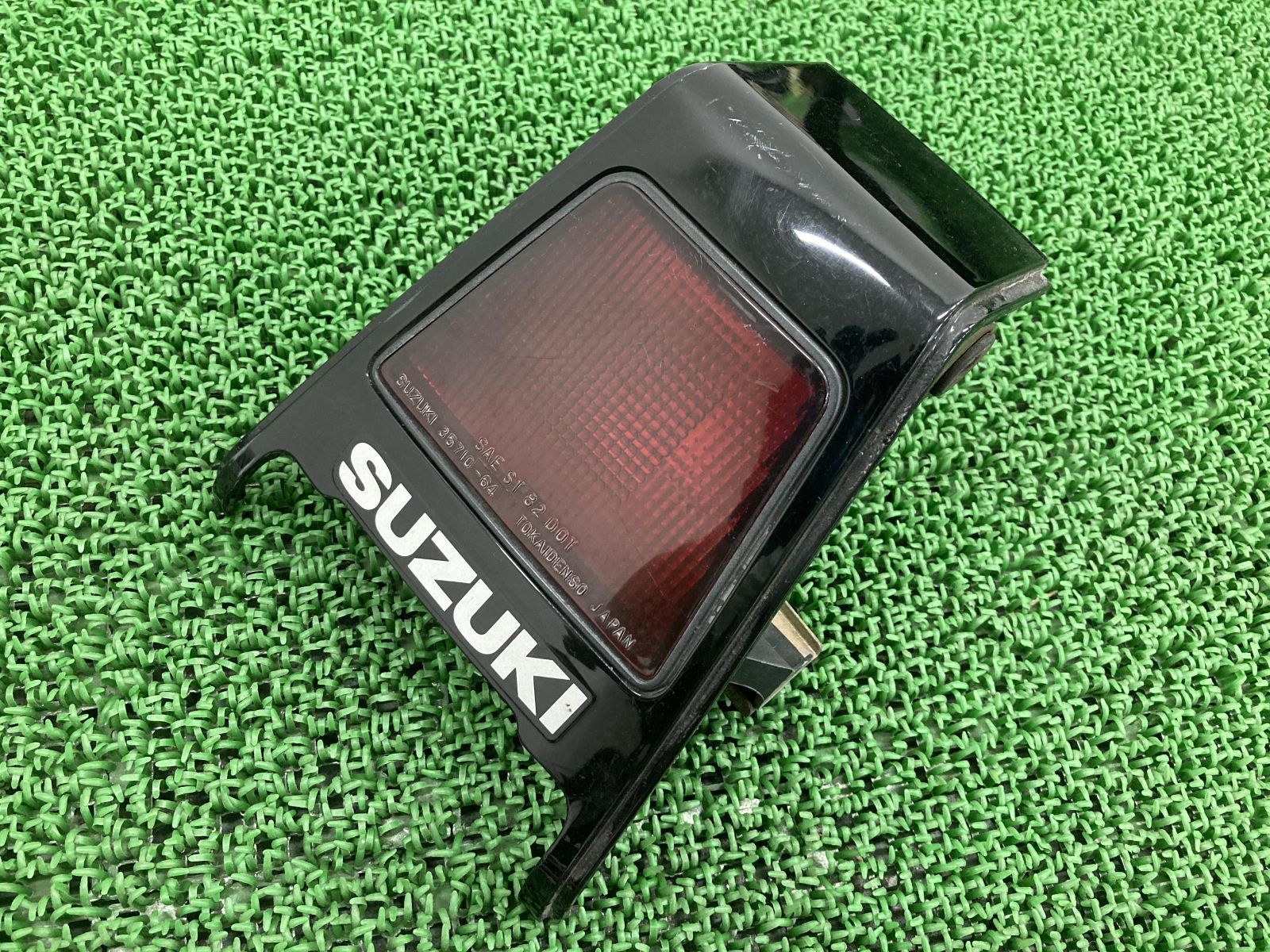GSX-R1100 テールランプ 黒 35710-64/35710-84A スズキ 純正 中古