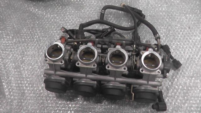 YZF-R1 JYARN095000000xxx の スロットルボディ 1757559811