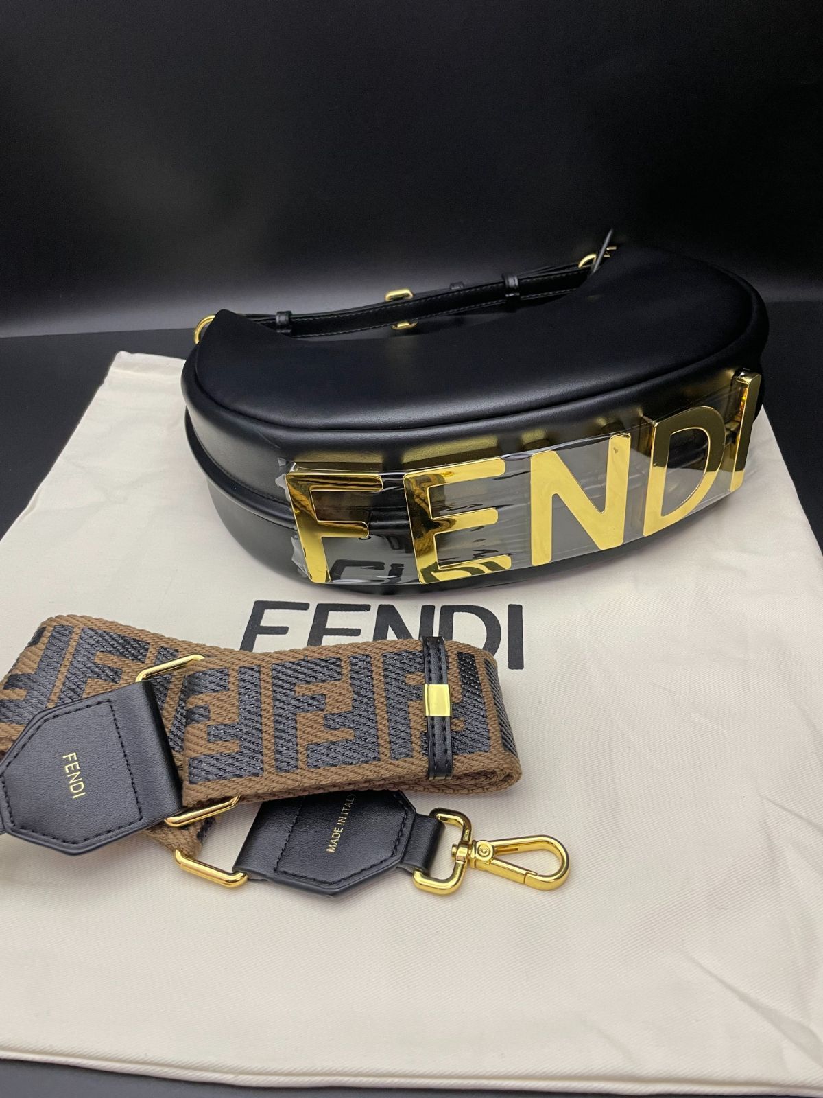 FENDI ショルダーバッグ