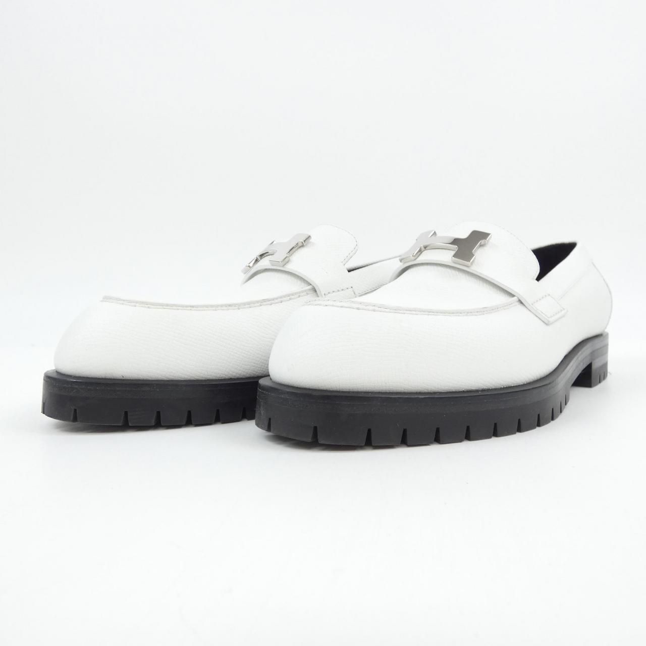 241019Z シューズ