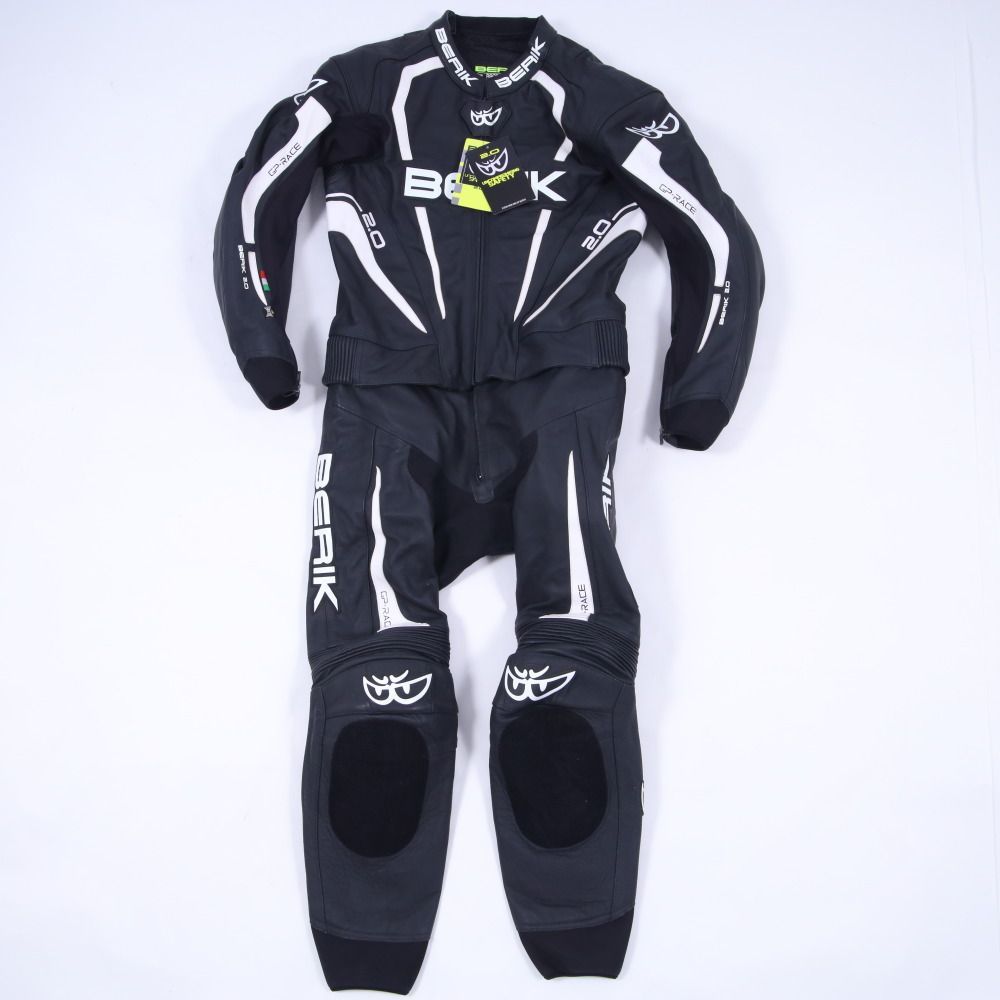 返品可◇50ワイド アジアンフィット◇新品 セパレート 2ピース