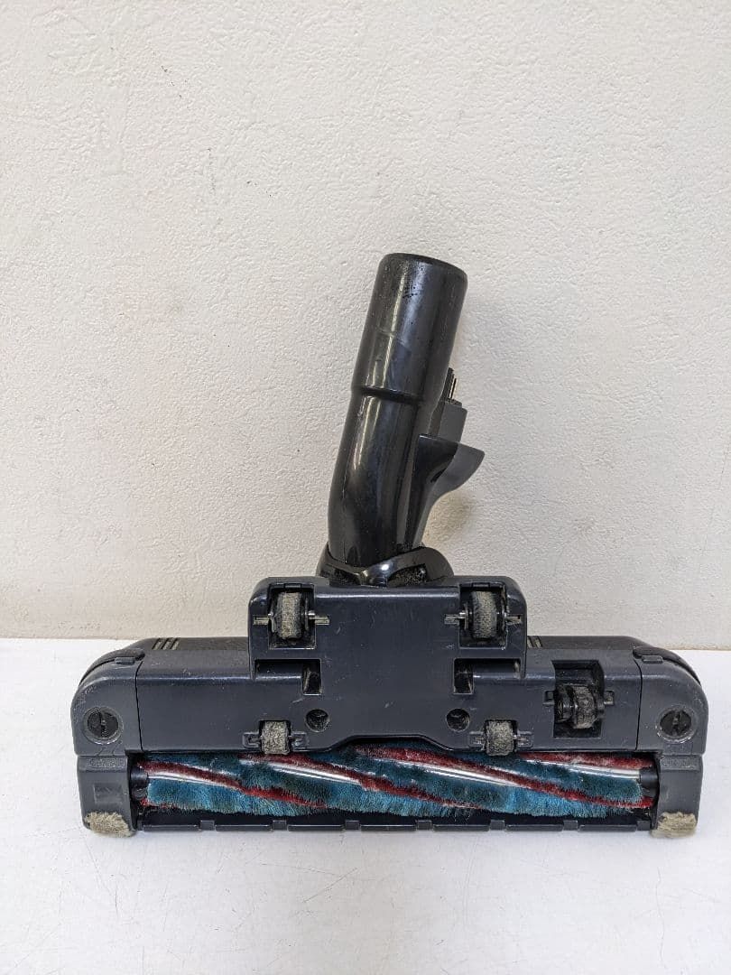 ☆未使用品 東芝 サイクロン式クリーナー トルネオVC-J2000 2013年製 東芝 掃除機 サイクロン式クリーナー 『トルネオ』 ロイヤルブルー VC