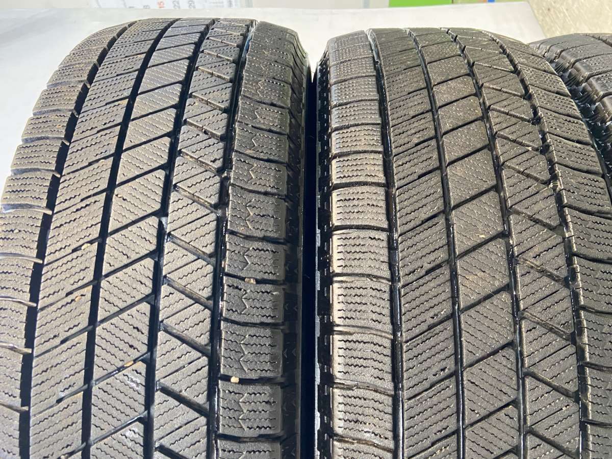 スタッドレスタイヤ