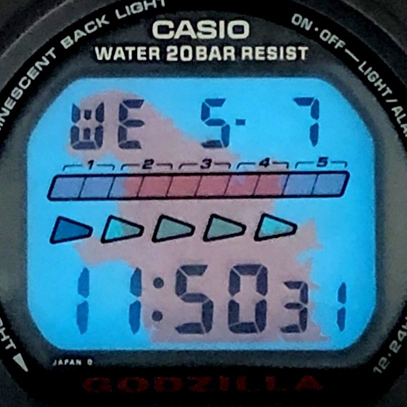2001年11月発売