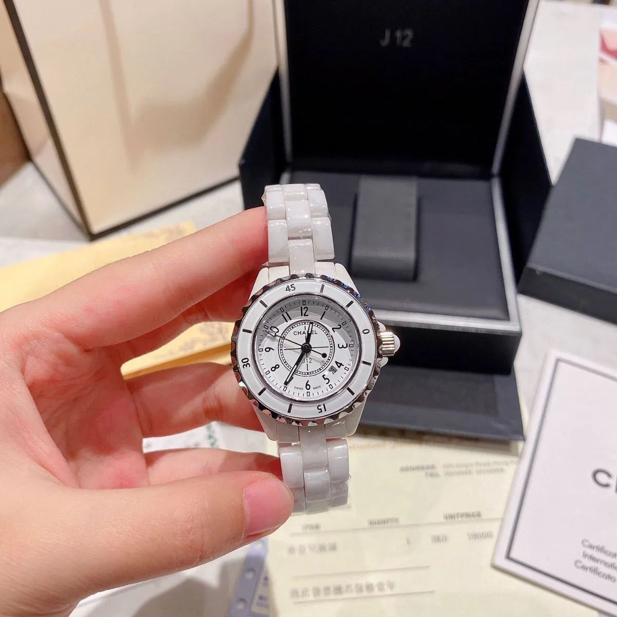 CHANEL （シャネル ）J12 33ｍｍ H0968 白セラミック クォーツ ...