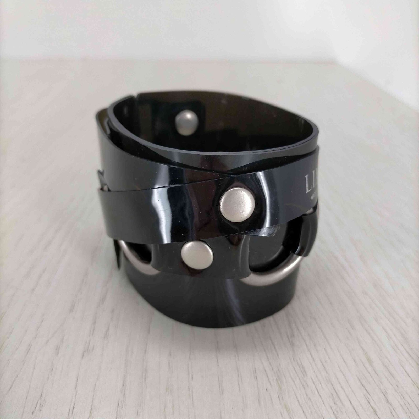 リミ　フゥ　バングル LIMI feu（リミフゥ）レザーバングルブレスレット シリアル入り