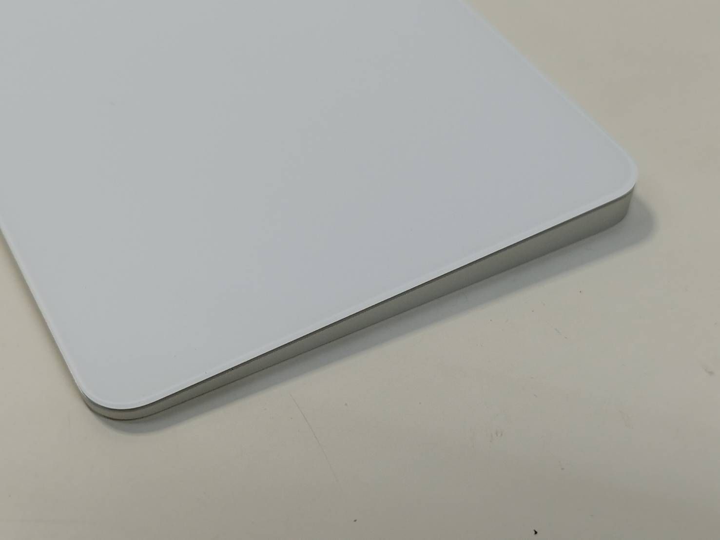Apple Magic Trackpad 2 ホワイト A1535 Apple トラックパッド Magic Trackpad 2 A1535 Mac アップル