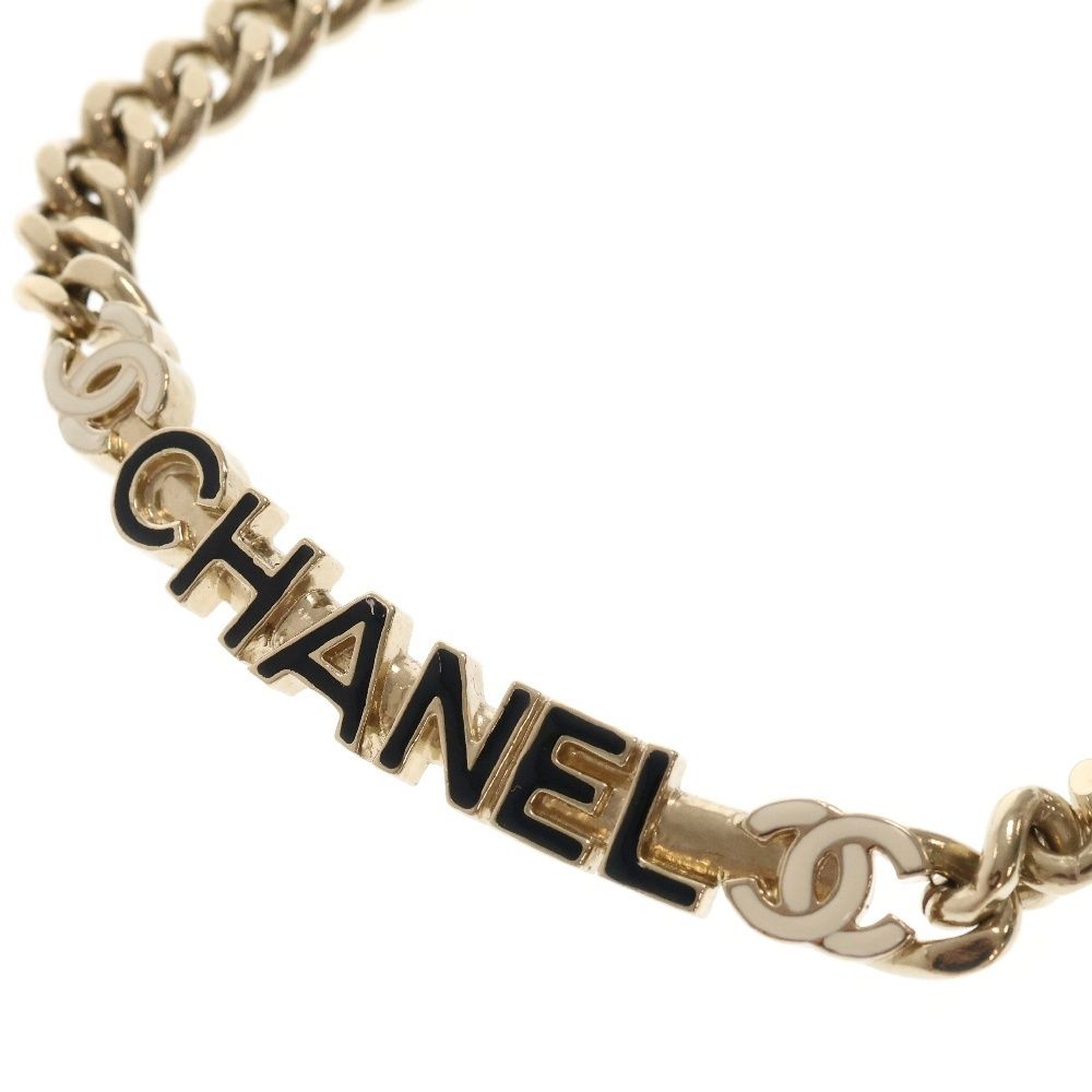 CHANEL (シャネル) B22S ロゴプレート チェーンチョーカー ネックレス 