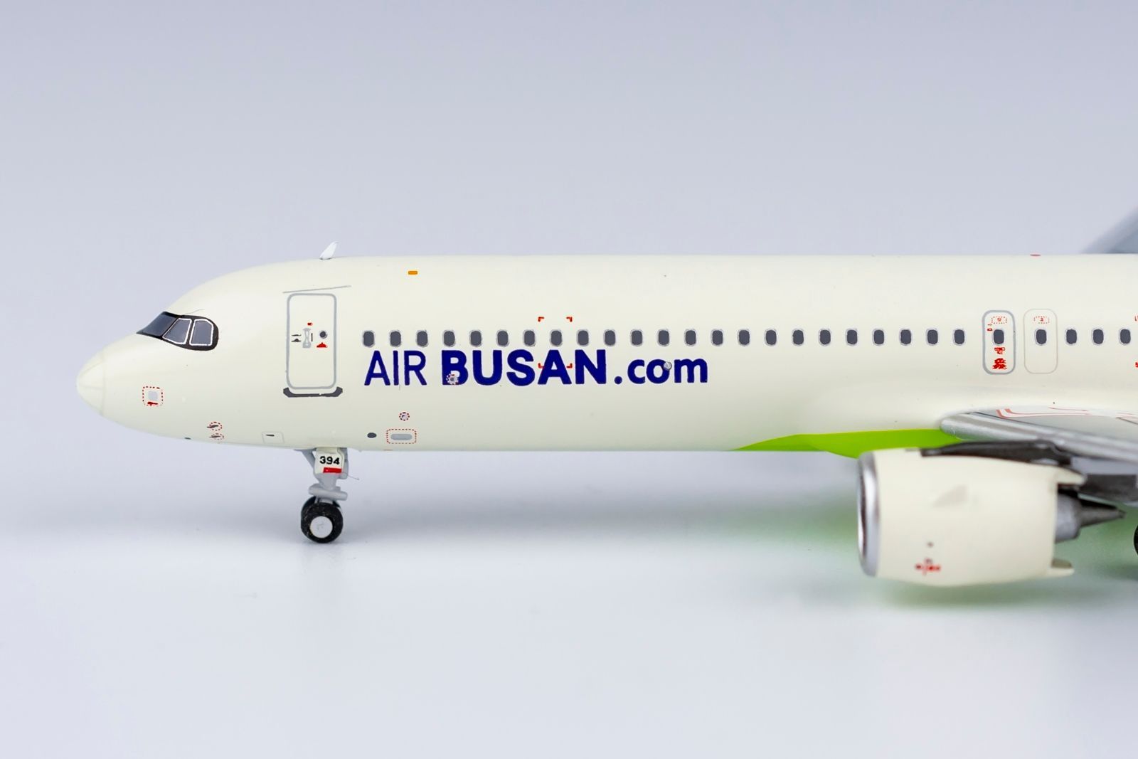 エアプサン A321neo HL8394 1/400 JC Wings A321neo エアプサン HL8394 1/400 [XX4453]