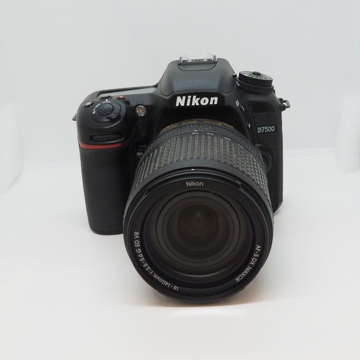 ニコン Nikon D7500 18-140VR レンズキット