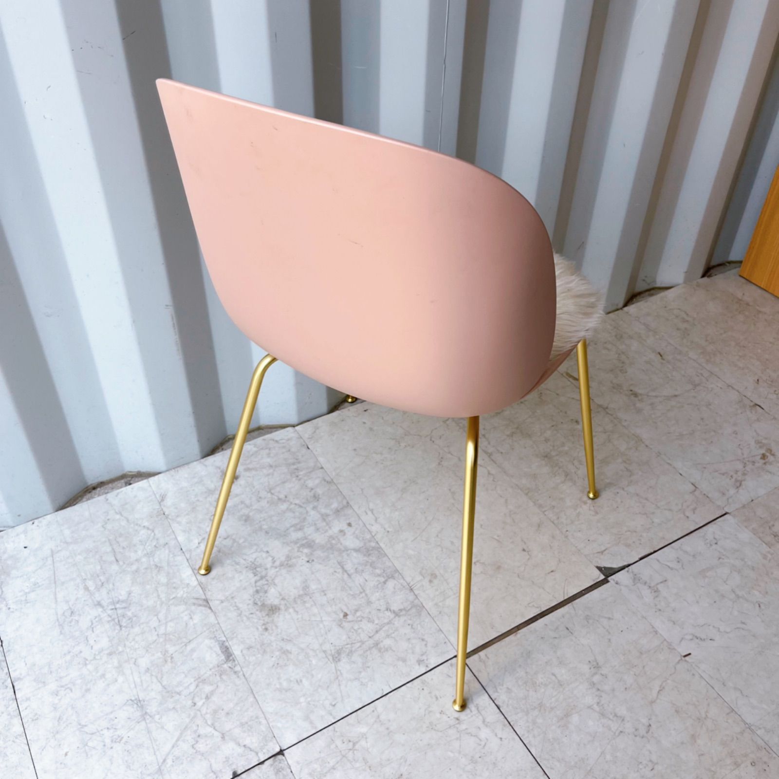 取付無料！GUBI ビートルチェア 姫系スウィートピンク ダイニング