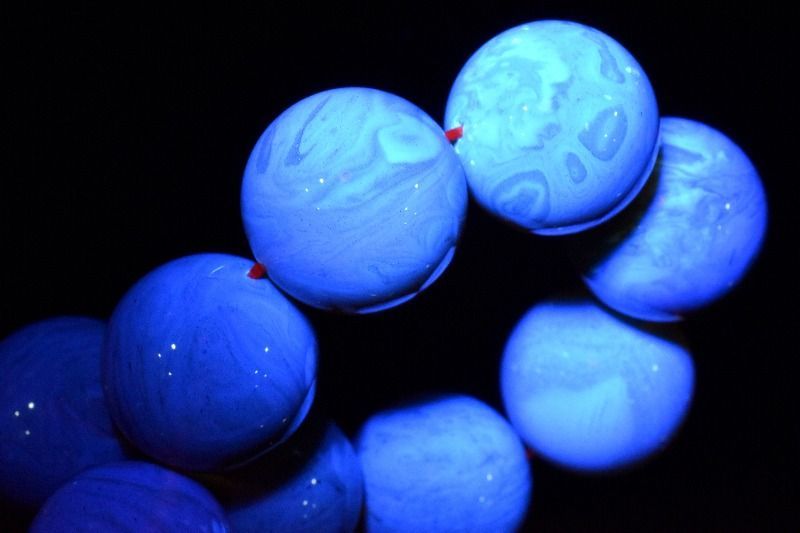 レッドブルーアンバー