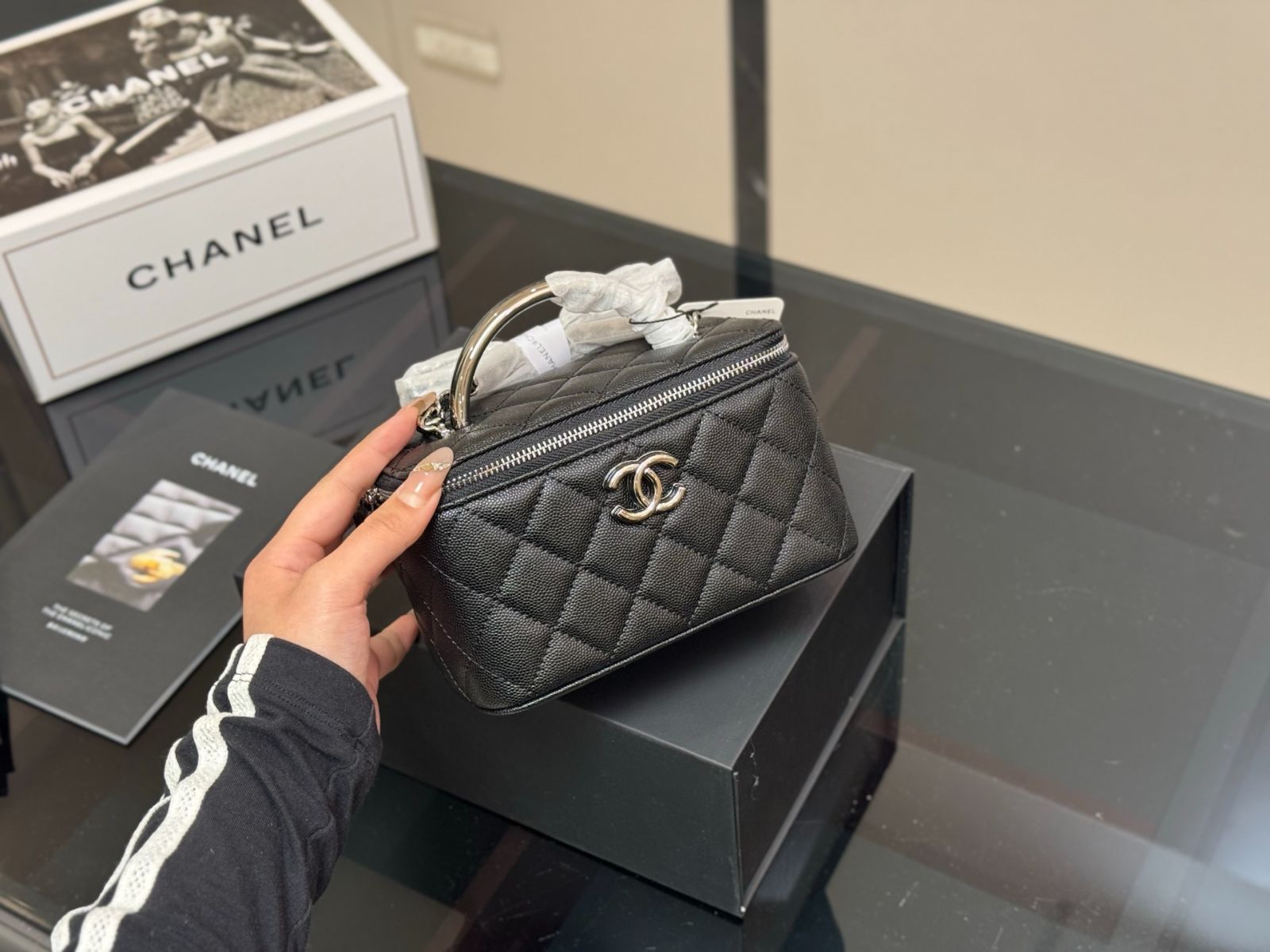 今日特価】Chanel ボックスバッグ / 化粧ケース～最高の
