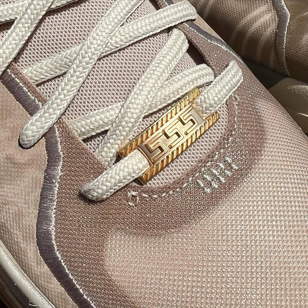 NIKE SABRINA 2 EP 'STRONGER THAN GOLD' 'MENS SIZE' ナイキ