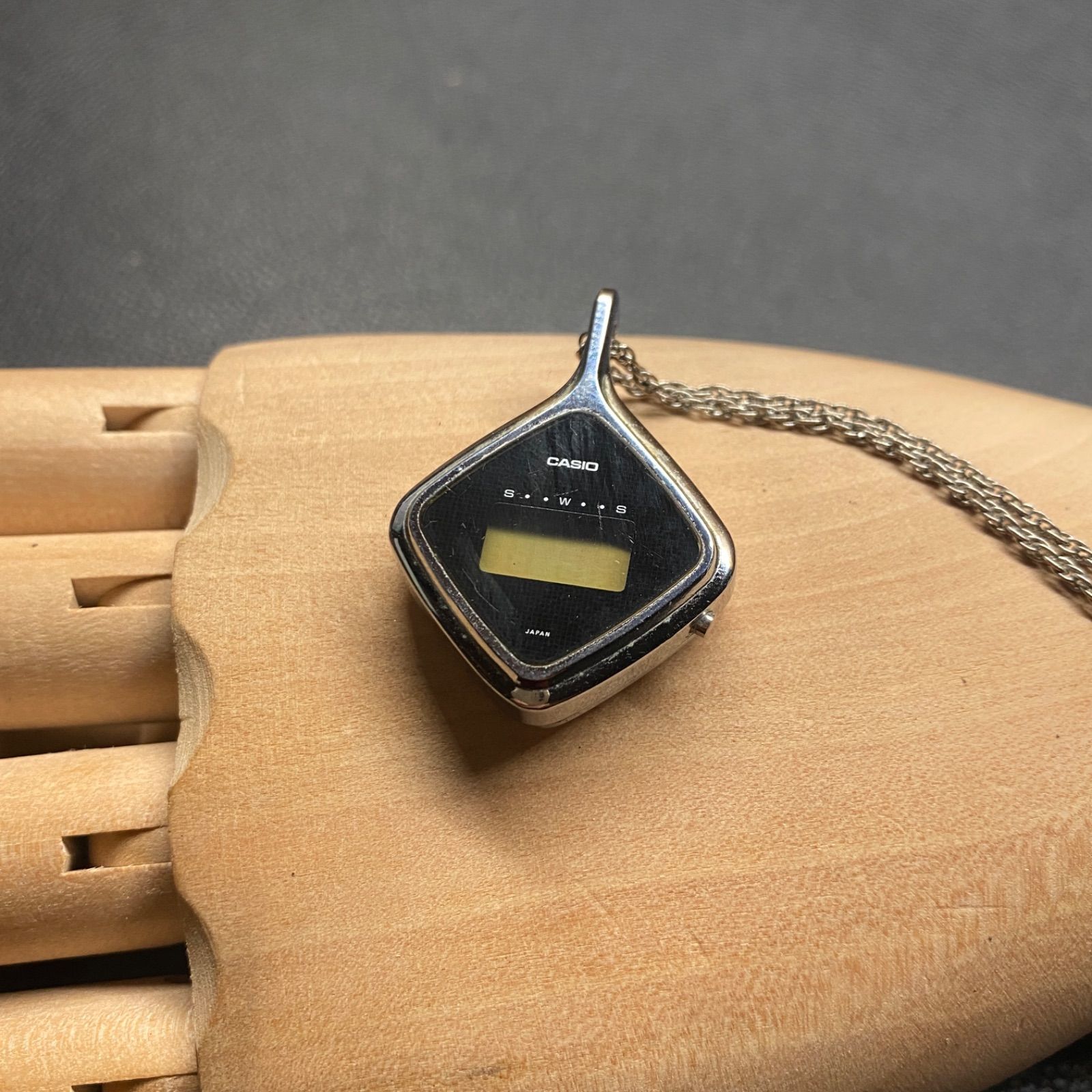 希少 CASIO カシオ LP901 ネックレスウォッチ デジタル レディース