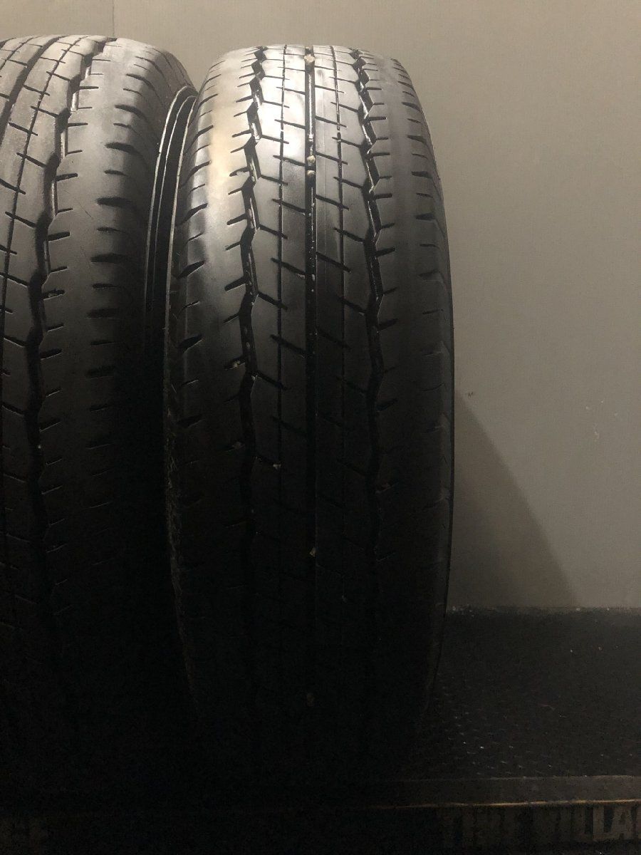 DUNLOP SP175N 195/80R15 107/105N LT 15インチ 夏タイヤ 4本 22年製 バリ溝 ハイエース キャラバン等  (TH018) - メルカリ