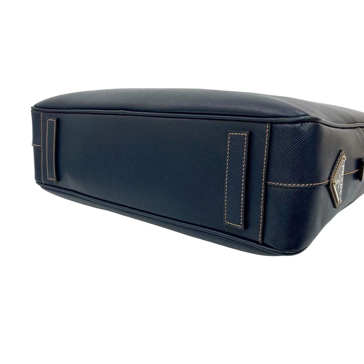 【極美品】プラダ ビジネスバッグ 三角ロゴ サフィアーノレザー メンズ ブラック PRADA 極 美品 希少品 プラダ 三角ロゴ 金具 サフィアーノ