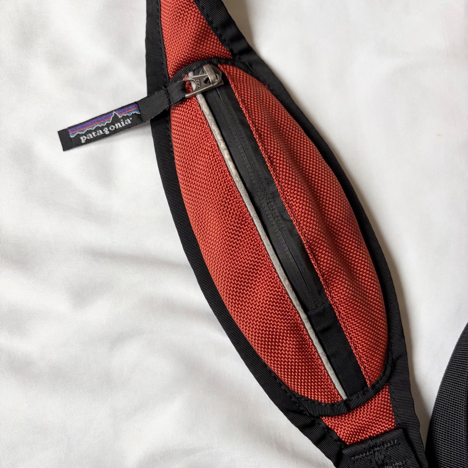 Patagonia パタゴニア ATOM Sling Bag ワンショルダーバック アトム 