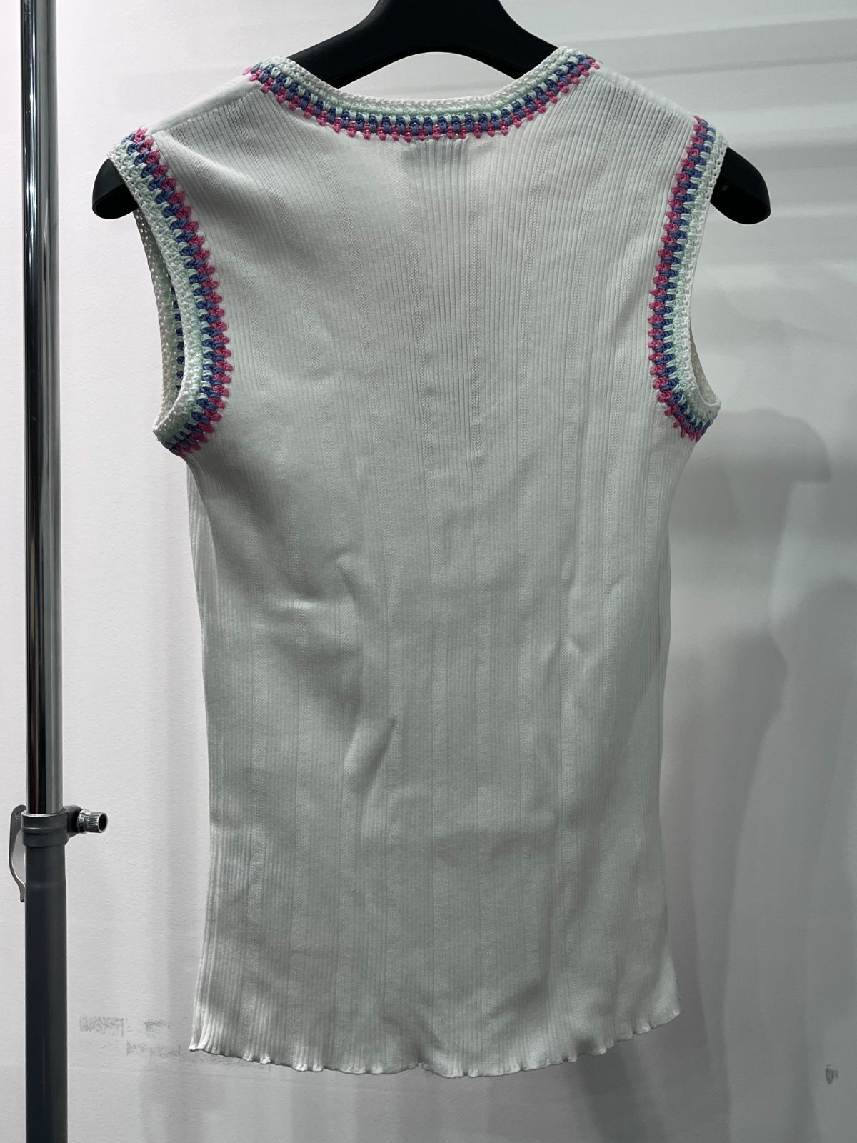 シャネル タンクトップ キャミソール 38 07 P ホワイト