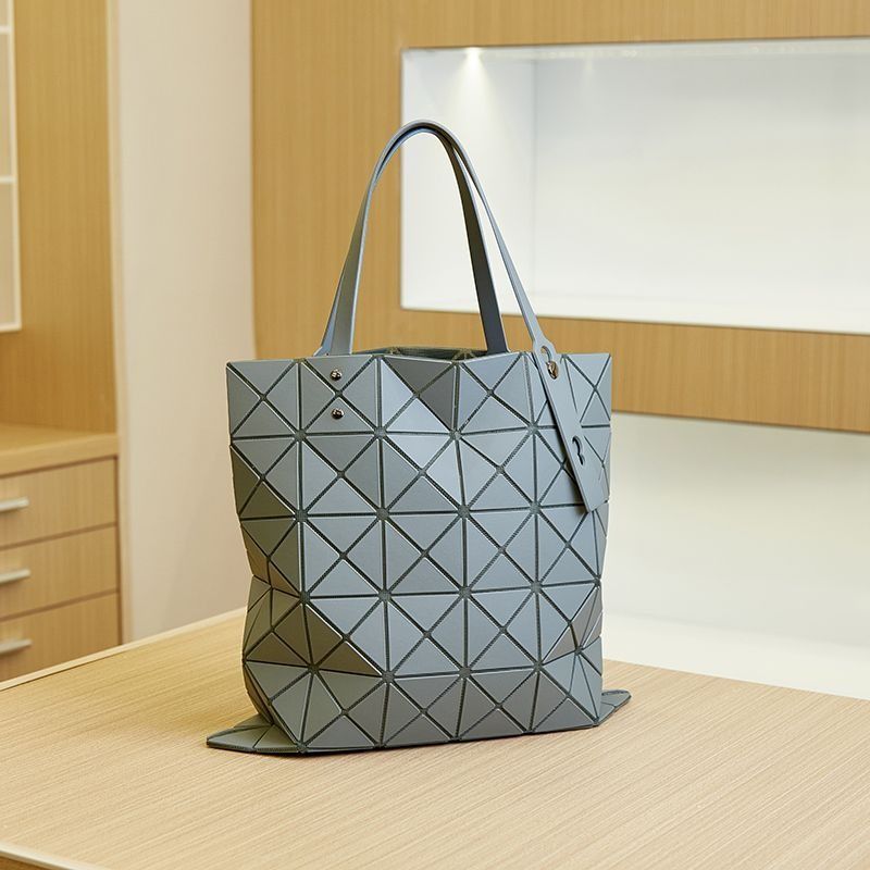 新品 BAOBAO ISSEY MIYAKE バオバオ イッセイミヤケ リュック ランドセルバッグ トートバッグ イッセイミヤケ 5 - メルカリ