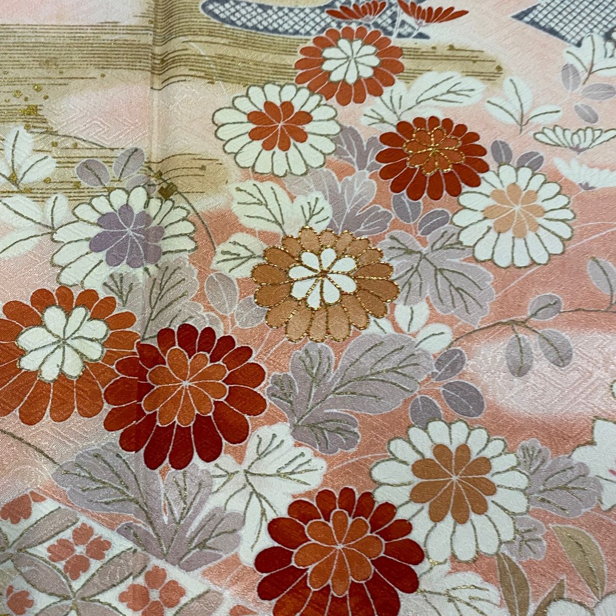 美品　ゑり萬　正絹　長襦袢（菊唐草サーモンピンク） 美品 ゑり萬 正絹 長襦袢（菊唐草サーモンピンク） - メルカリ