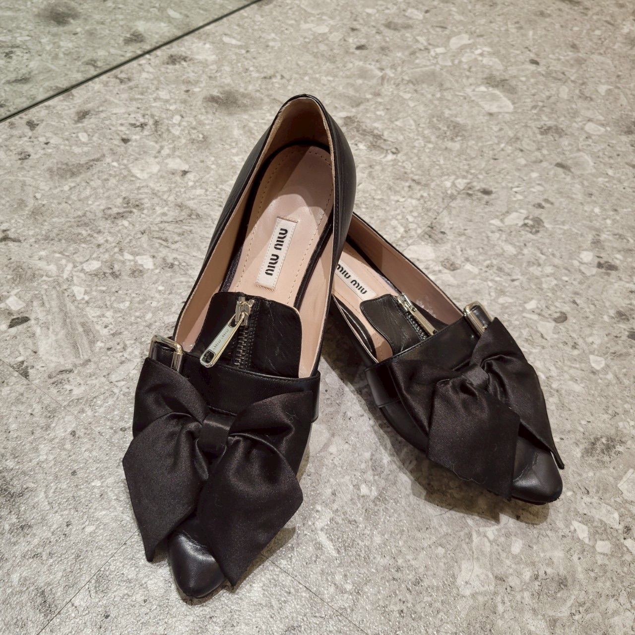 ミュウミュウ miu miu レザー ZIPデザイン リボンベルト