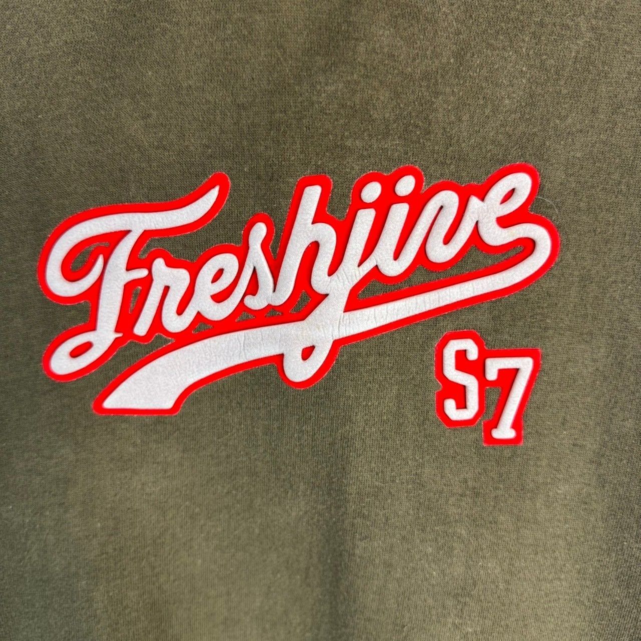 FRESHJIVE フレッシュジャイブ パーカー スウェット デカロゴ カーキ 