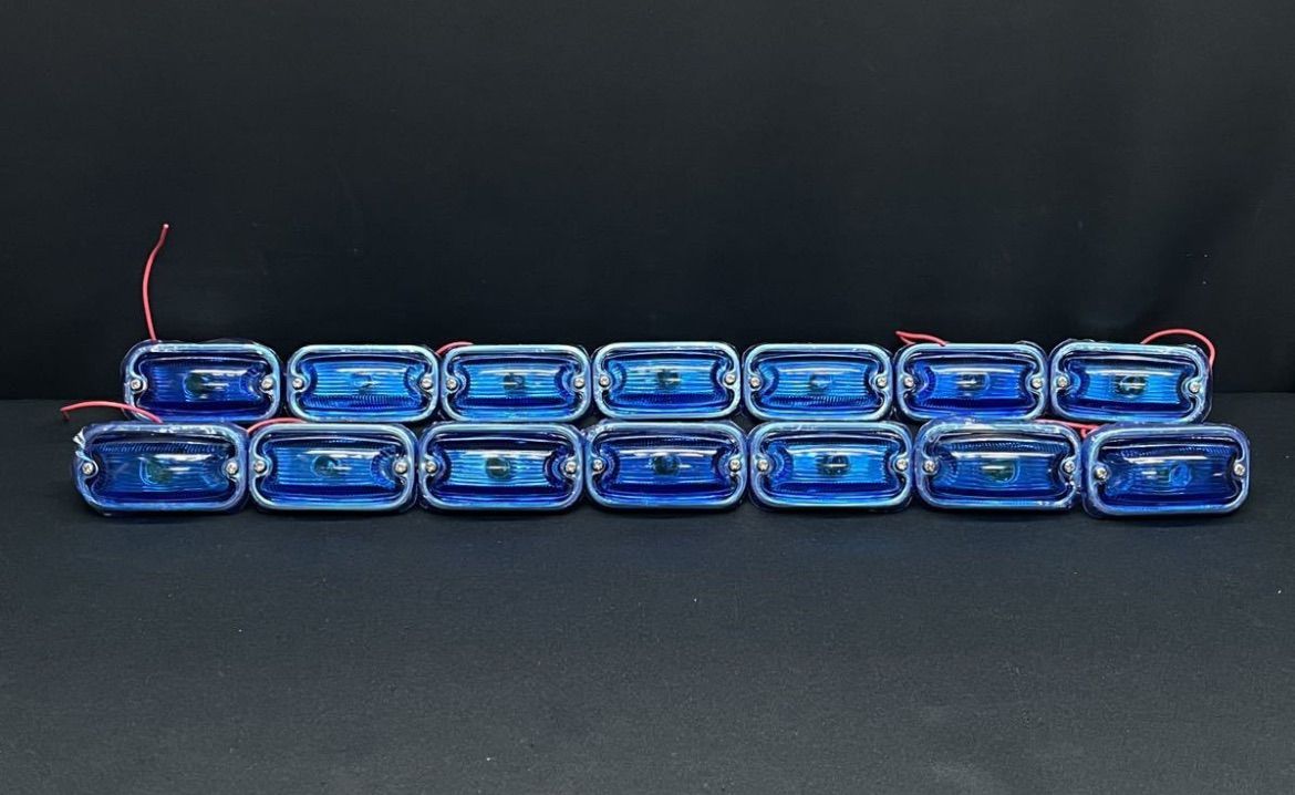 トラック、ダンプ、建設機械 8個 24V6W でべそ角マーカー グリーン 緑
