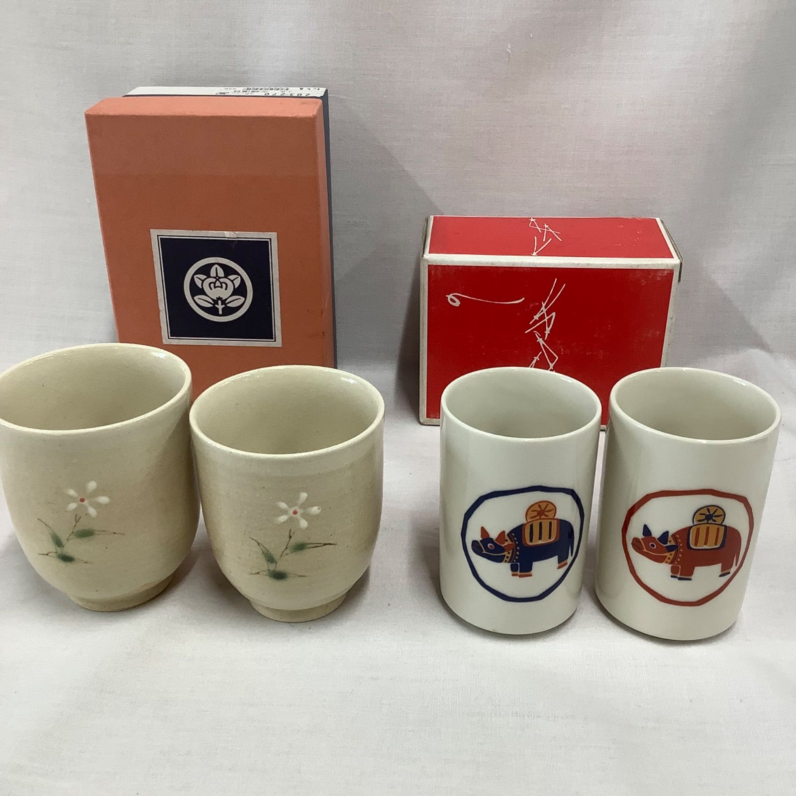 7【みたらし団子な貔貅カップル♪】和田玉　貔貅　夫婦ペア　宅急便60サイズ送料込 ペア湯呑み｜夫婦へ贈る有田焼ペア湯呑