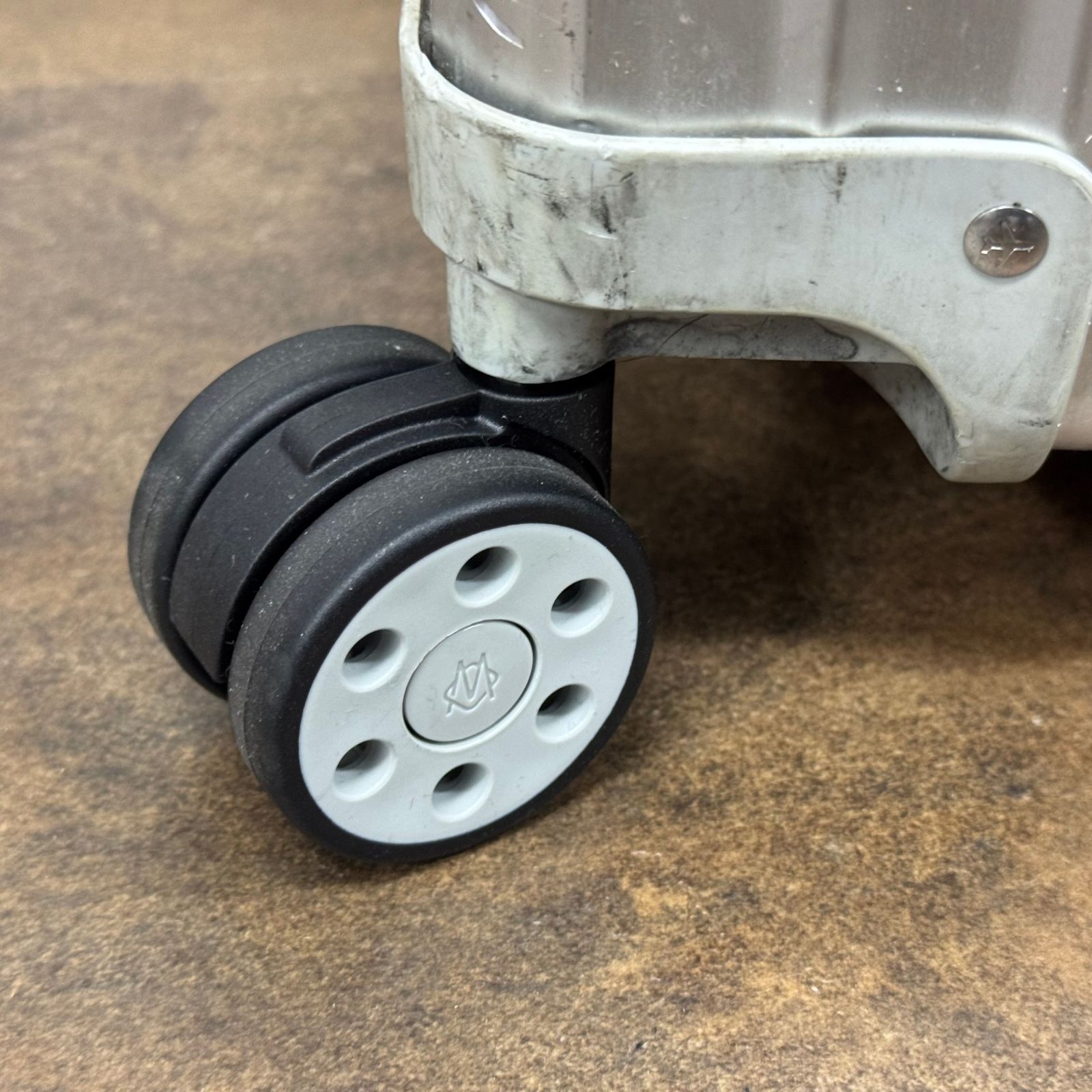 縦68cm横47cm幅26cm C4715