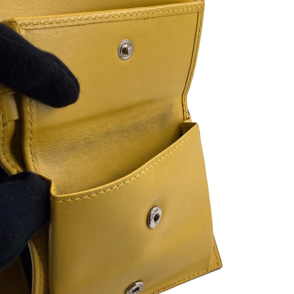 中古】 Fendi フェンディ 2つ折り財布 イエロー メンズ 8M0387 A18B 