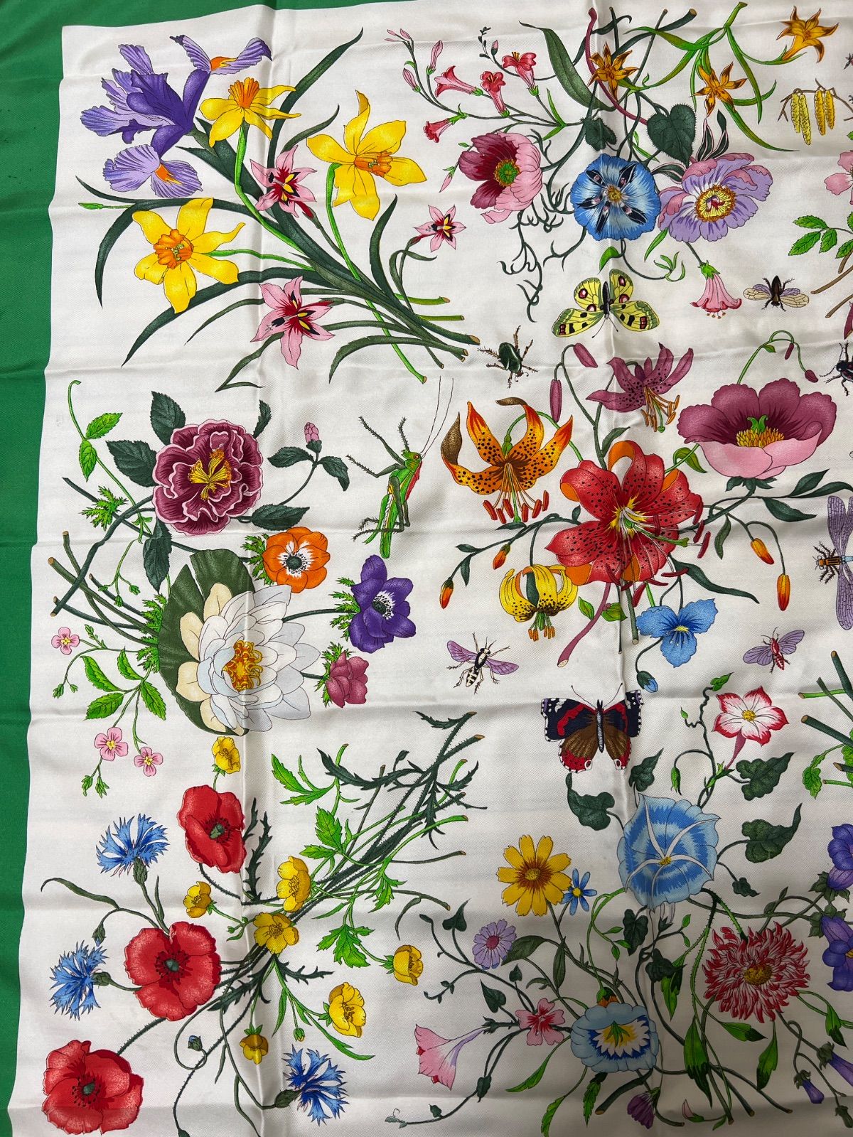 GUCCI グッチ フラワー 花柄 昆虫柄 大判 スカーフ ストール
