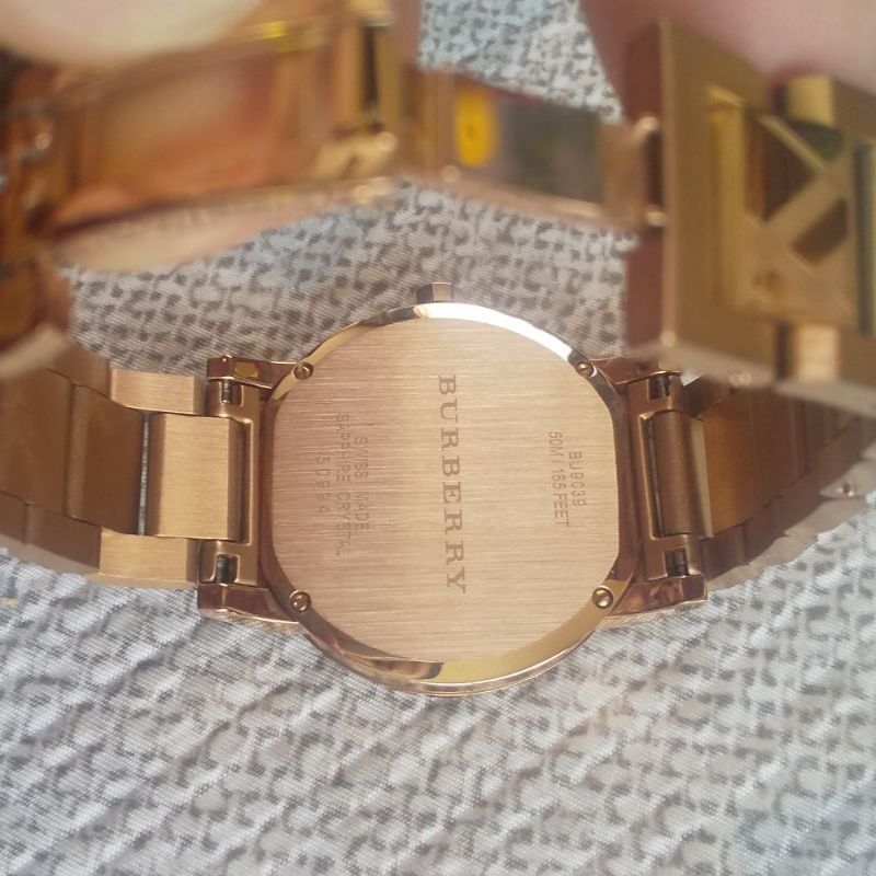 6月30日迄値下げバーバリー腕時計ローズゴールド レディース(男女兼用
