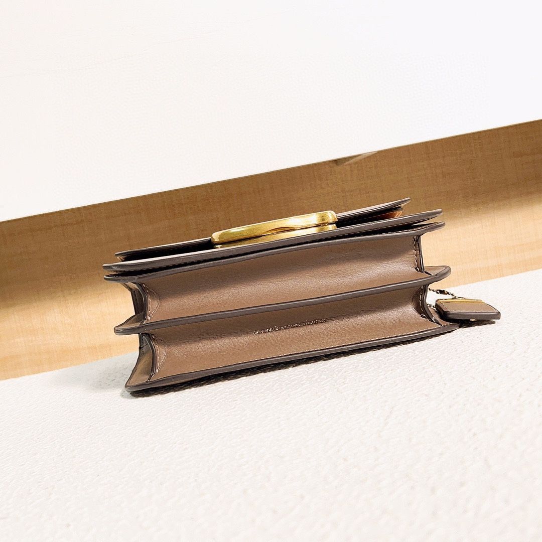 COACH コーチ アイドル CM557 チェーンバッグ クロスボディバッグ  